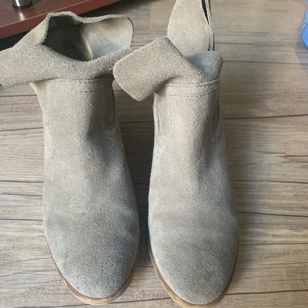 BP gray booties